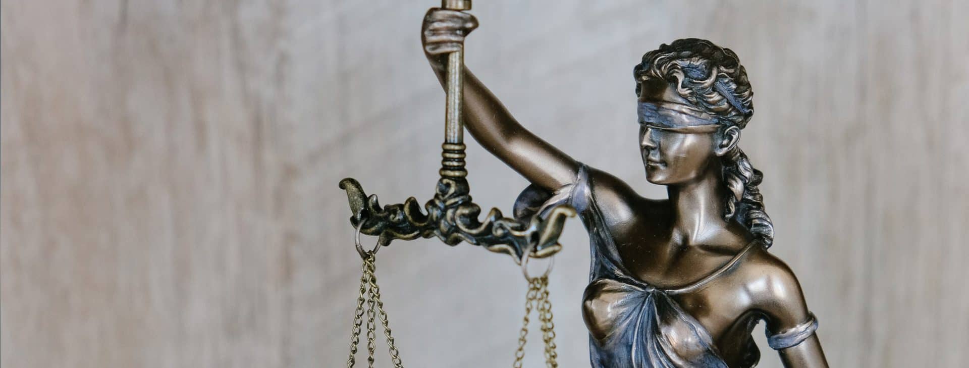 Angoisse d’être juré(e) à un procès : comment se préserver ?
